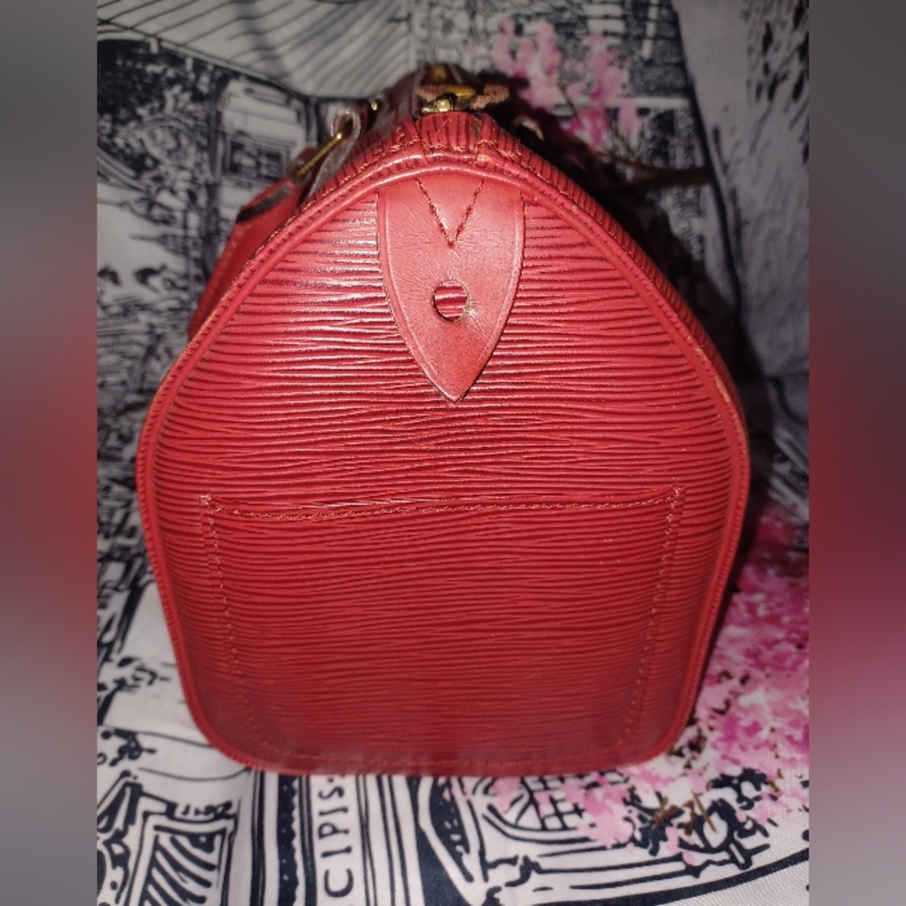 GUC Louis Vuitton red epi Speedy 25 - Picture 8 of 16